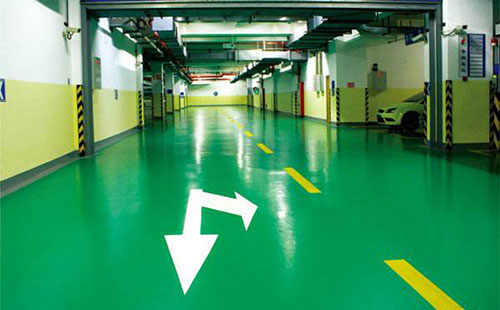 新城镇环氧地坪漆可以用水冲洗吗