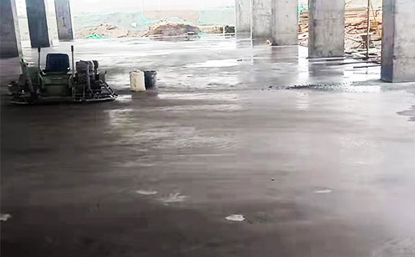 新城镇正确的地坪施工是耐磨地坪的效果保证