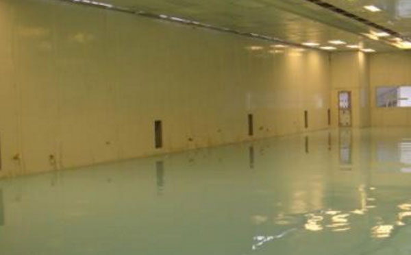 新城镇自流平环氧地坪中涂