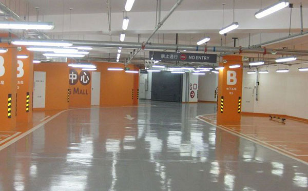 新城镇停车场地坪漆如何保养翻新